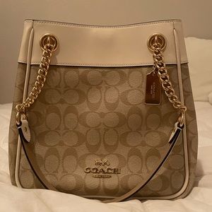 Coach Cammie Chain Bucket Bag in Signature Canvas